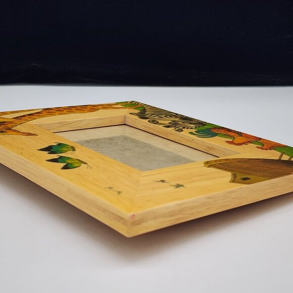 Fetco Noahs Ark Wooden Picture Frame With Giraffes Zebras & Chickens 4.5x3 - Picture 8 of 11